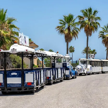 شقة Beautiful With Stunning Sea Views, Perfect For Relaxation فوينخيرولا