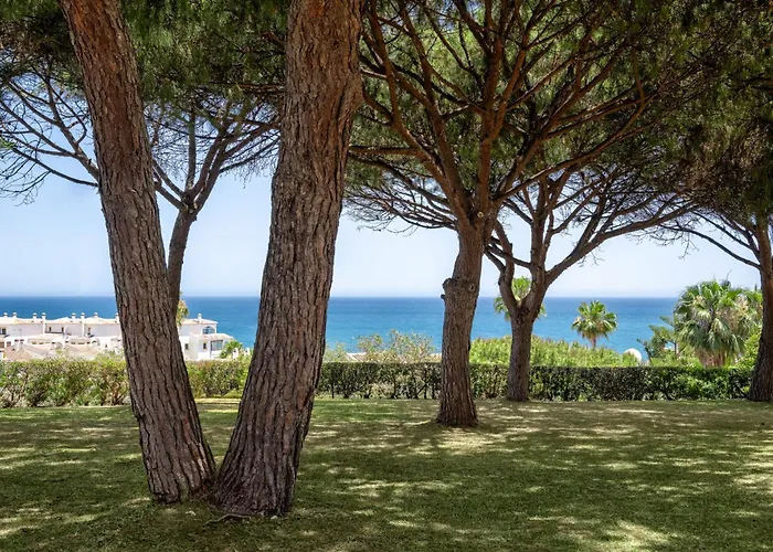 Beautiful With Stunning Sea Views, Perfect For Relaxation Fuengirola