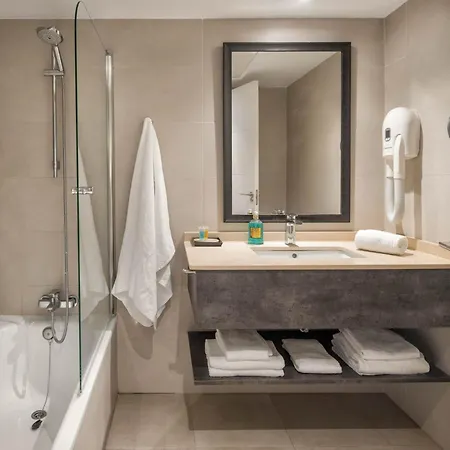 Beautiful With Stunning Sea Views, Perfect For Relaxation 公寓