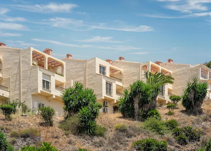 Beautiful With Stunning Sea Views, Perfect For Relaxation * Fuengirola